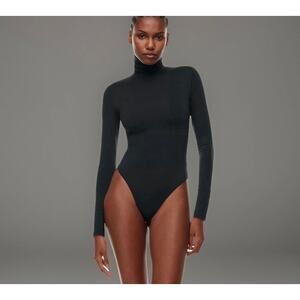 Express body contour high compression long sleeve black bodysuit XL
